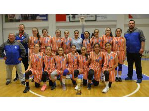 Asat'ın Genç Basketbolcuları Şampiyon