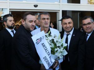 Beşiktaş, Antalya'ya Geldi