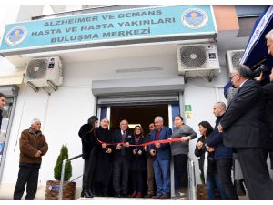 Kocamaz, Mezitli’de Açılış Yaptı, Temel Attı