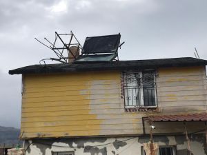 Şiddetli Fırtına Hatay’da Hayatı Olumsuz Etkiliyor