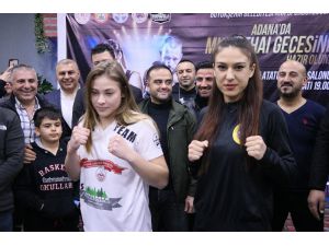 Muay Thai Turnuvası Öncesi Sporcular Bir Araya Geldi