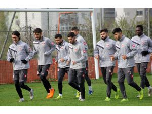 Adanaspor Çift İdmanla Çalışıyor