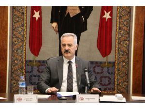 Vali Seymenoğlu: “Bağımlılıkla Mücadele, Topyekûn Olunursa Üstesinden Gelinebilecek Bir Konu”