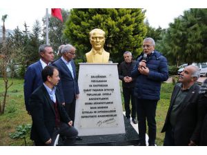 Mezitli’de Atatürk Büstü Olan Site Sayısı Her Geçen Gün Artıyor