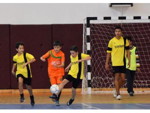 Demre'de Futsal Şampiyonası Sona Erdi