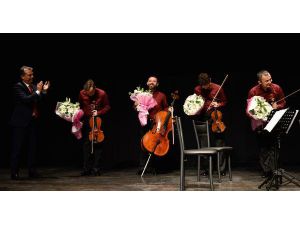 Türkan Şoray Sahnesinde Borusan Quartet