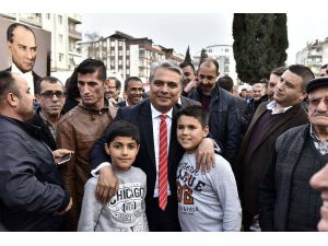 Başkan Uysal: Kimseyi Kaderine Terk Etmeyiz