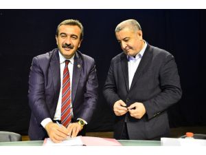 Çetin: "Tüm İnançlara Saygılı Ve Eşit Mesafedeyiz"