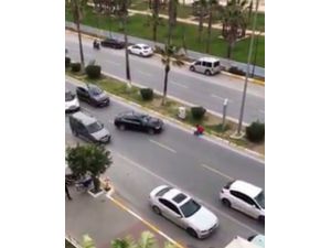 Duyarlı Şoför Ve Kadından Alkışlanacak Hareket