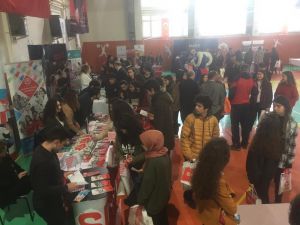 Adü, Isparta’da Yoğun İlgi Gördü