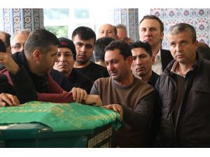 Silahla Vurularak Öldürülen Kuyumcu Ve Çalışanı Son Yolculuğuna Uğurlandı