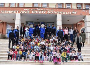 Anaokulu Öğrencilerine 'Polis Amca'yı Tanıttılar