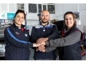 Sanayiye Gelen Araçlar Döndü Ve Funda Ustaya Emanet