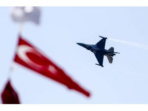 Solo Türk Uçaklarından Prova Uçuşu