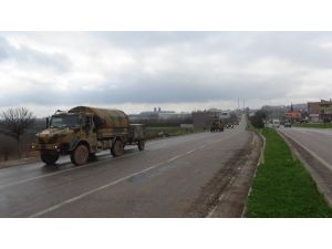 Suriye Sınırındaki Birliklere Komando Ve Mühimmat Sevkiyatı