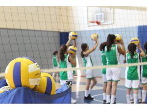 Kepez'den Voleybol İçin Protokol