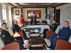 Savaş Gemisi Komutanından Kaymakam Taşdan’a Ziyaret