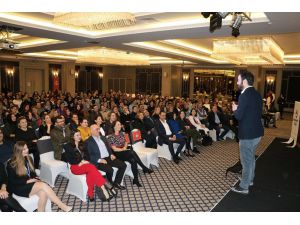 Bahçeşehir Kolejiden Kahramanmaraş’ta Dr. Özgür Bolat İle Anne Babalara Yönelik Seminer