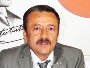 “Aileyi ayakta tutan kadındır”