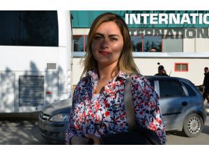 İmzayı Attı, Eyleme Gitti