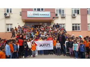 Akut, Deprem Konusunda Öğrencileri Bilinçlendiriyor