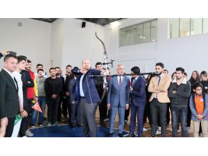Bilal Erdoğan: Futboldaki 3 Büyük Kulübün Borçları İçin Ödediği Faiz 650 Milyon Lira