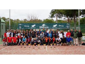 Üniversiteler Tenis Ligi'nde Erkeklerde Haliç, Kadınlarda Aydın Üniversitesi Şampiyon