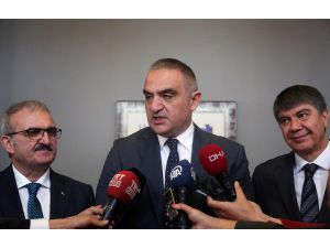 Bakan Ersoy: Türkiye Turizmde Umduğunu Bulacak Gibi Gözüküyor