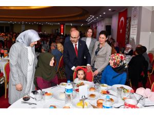 Şehit Aileleri Onuruna Yemek