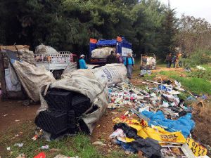 Hurda Ve Atıklarla Dereyi Kirleten 6 Suriyeliye İşlem