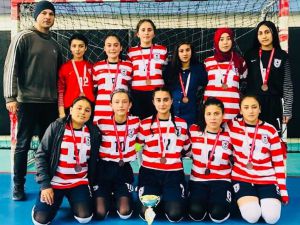 Karaisalı’da Bir Köy Okulu Futsalda Adana Üçüncüsü Oldu