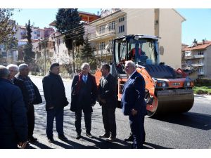 Isparta Belediyesi’nden Sermet’e 50 Bin Metrekarelik Asfalt