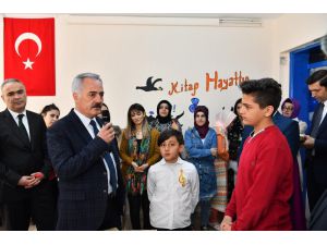 Isparta’da Prof.dr. Fuat Sezgin Kütüphanesi Açıldı
