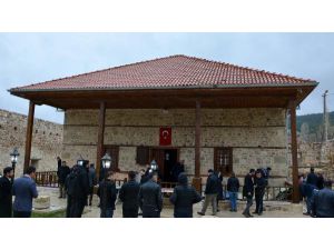 Alaaddin Cami İbadete Açıldı