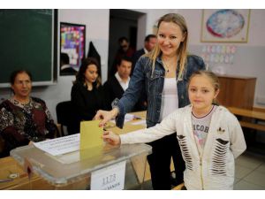 Yerleşik Yabancılar Sandık Başında