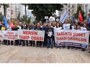 Mersin’de Aile Hekimleri Bir Günlük İş Bırakma Eylemi Yaptı