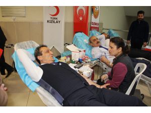 Mersin Adliyesinde Savcılar, Hakimler Ve Avukatlardan Örnek Davranış