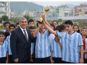 Erkekler Futbol İlçe Turnuvası Sona Erdi