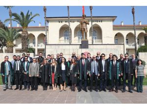 Mersin’de Avukatlar Günü Kutlandı