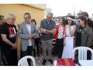 Sanatçı Rıza Akın Japon Shimotashiro İle Dünya Evine Girdi