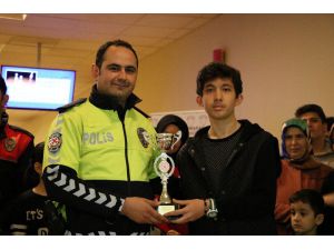 Şehit Polislerin Çocukları Bowling Turnuvasında Buluştu