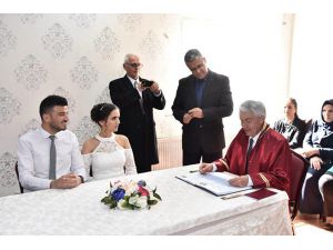 Başkan Başdeğirmen İlk Nikahı Kıydı