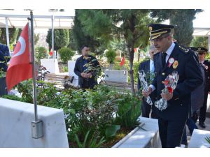 Polis Teşkilatından Şehitliğe Ziyaret