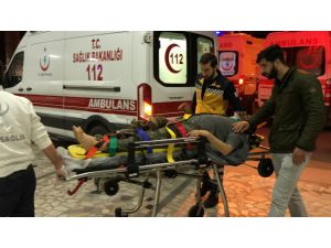 İskenderun’da Yamaç Paraşütçüleri Yere Çakıldı: 2 Yaralı
