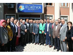 Ak Parti Hatay Milletvekilleri Dörtyol Belediyesini Ziyaret Etti