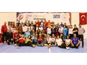 Türkiye, Veteranlar Balkan Badminton Şampiyonası'nı 91 Madalya İle Tamamladı