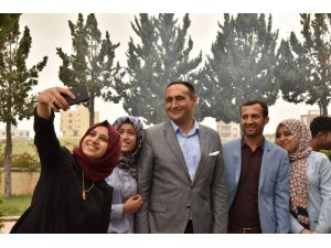 Yılmaz, Piknikteki Vatandaşlarla Bir Araya Geldi