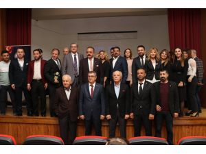 Toros Üniversitesi’nde Bilişim Ve Gençlik Zirvesi Yapıldı