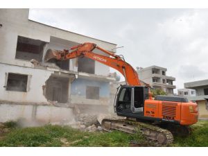 Yılmaz: "Halkımızın Sağlığı Ve Huzuru Birinci Önceliğimiz"