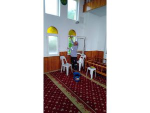 Mezitli’deki İbadethaneler Ramazan’a Hazırlanıyor